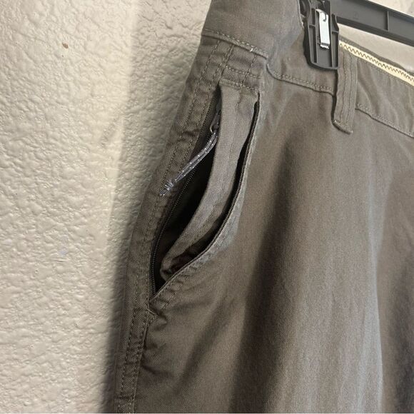 Columbia Sportswear Company Men’s 36x32 Straight Leg Green/Gray Work Cargo Pants - Picture 7 of 15